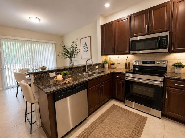 21111 NW 14th Pl , Unit 2-33, Miami Gardens, FL 33169