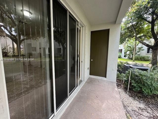 21111 NW 14th Pl, Unit 2-33, Miami Gardens, FL 33169 Photo