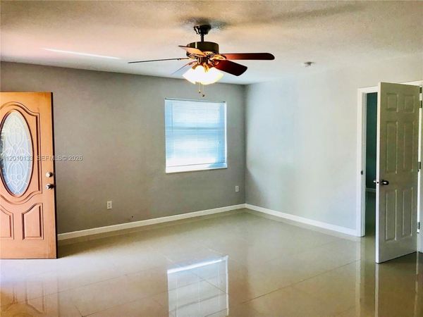 944 NW 51st St , Unit 1, Miami, FL 33127