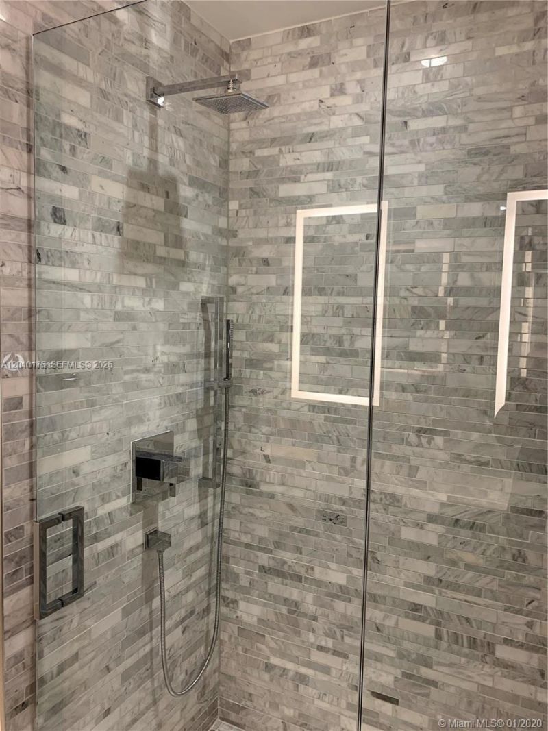 851 NE 1st Ave , Unit 2700, Miami, FL 33132 Photo
