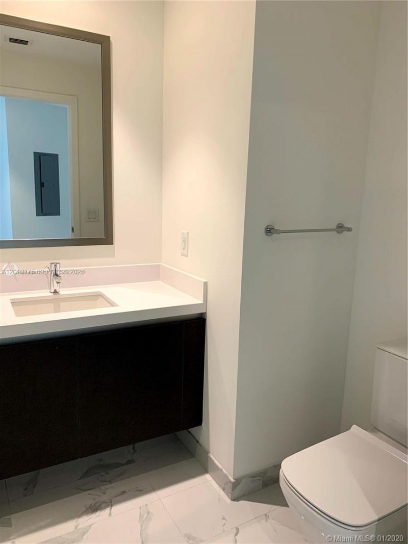 851 NE 1st Ave , Unit 2700, Miami, FL 33132 Photo