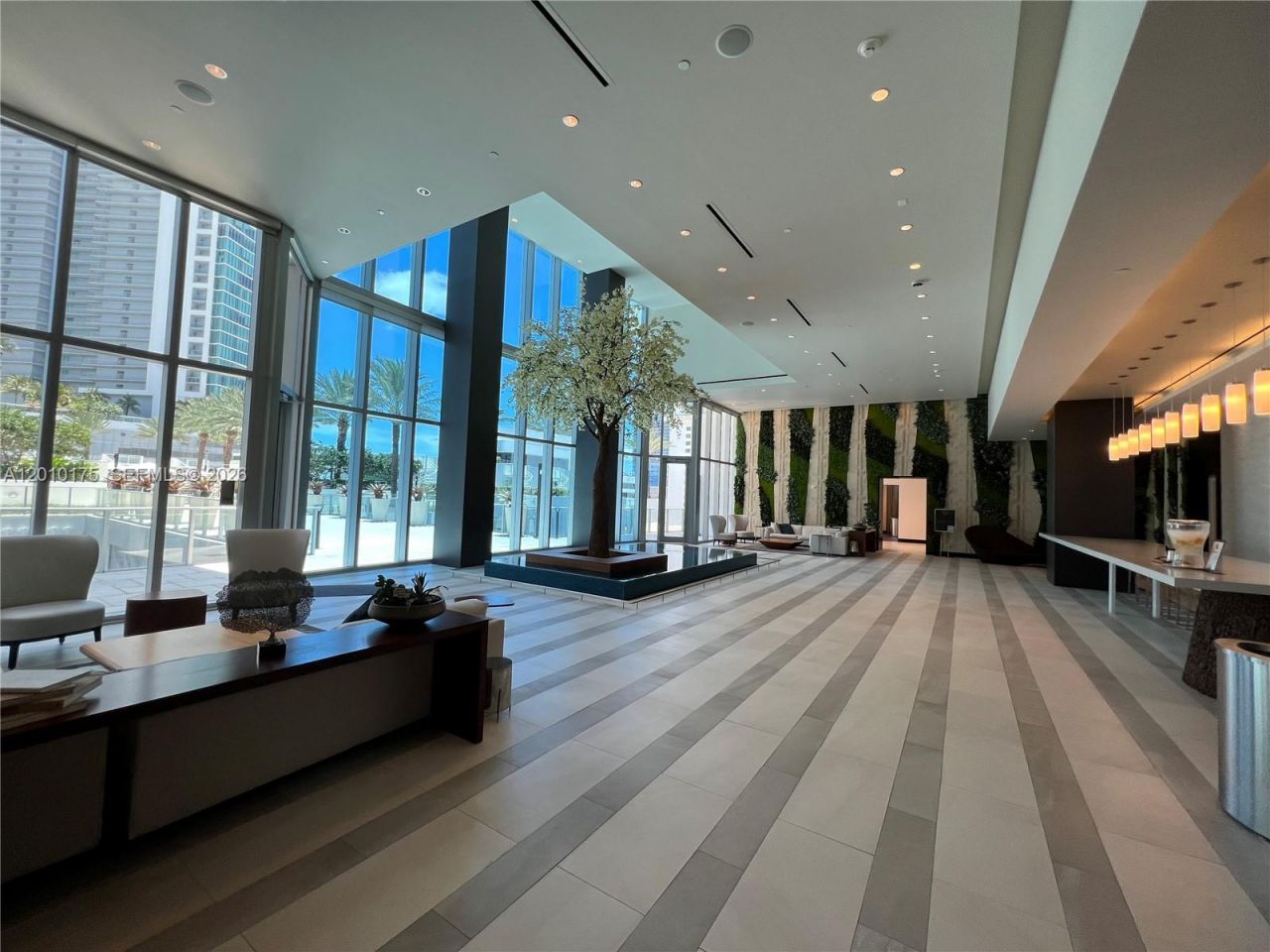 851 NE 1st Ave , Unit 2700, Miami, FL 33132 Photo