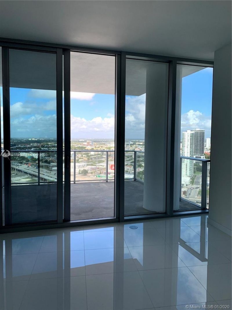 851 NE 1st Ave , Unit 2700, Miami, FL 33132 Photo