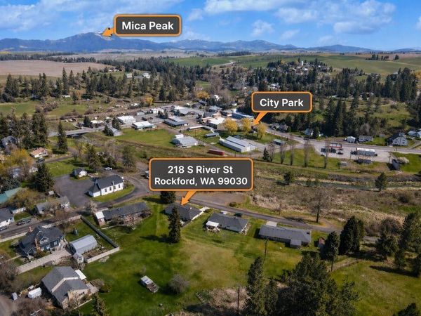 218 S River St, Rockford, WA 99030