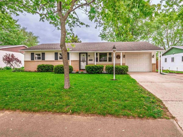 2604 E 27th Street, Muncie, IN 47302