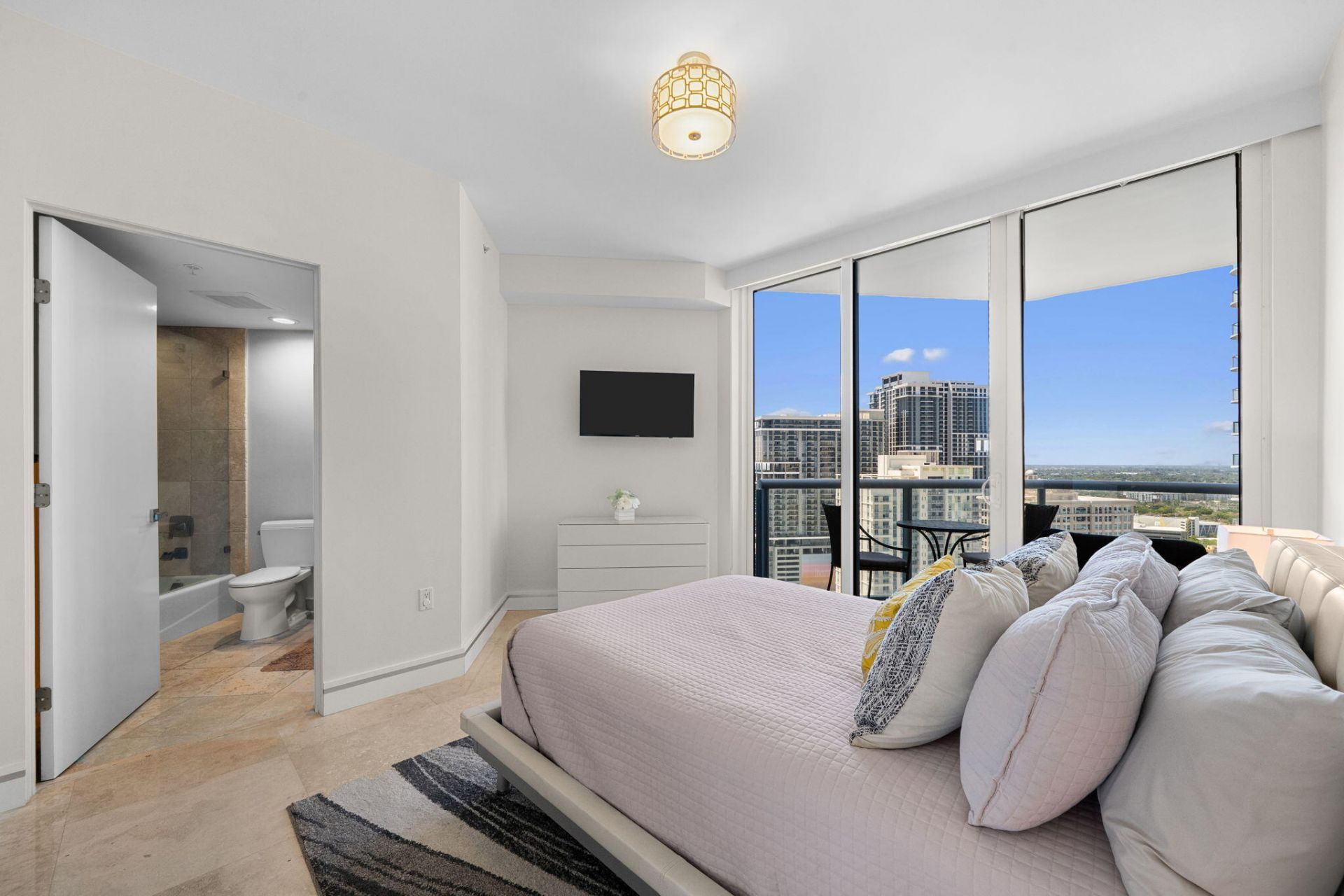 333 Las Olas Way, Unit 2904, Fort Lauderdale, FL 33301 Photo