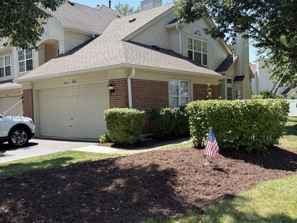 1602 Columbia Circle, Unit 4, Bartlett, IL 60103