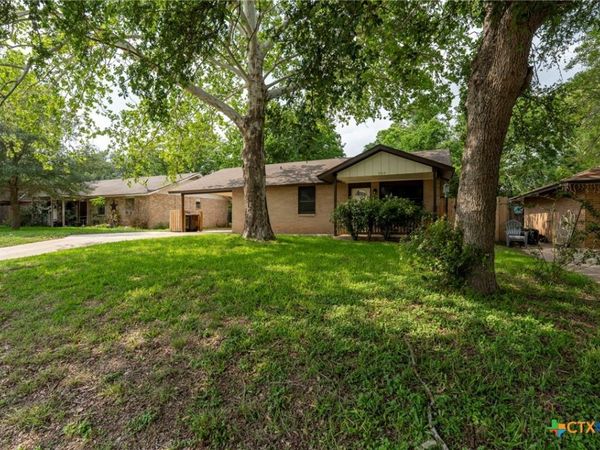 903 Mimosa Drive , Lockhart, TX 78644