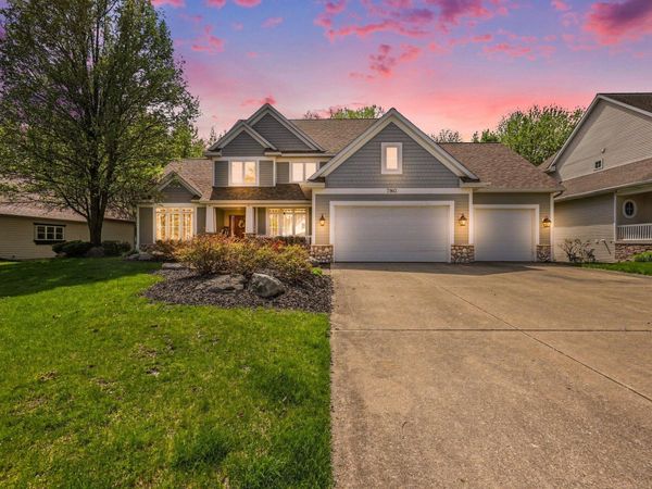 7903 Meadowood Drive, Hudsonville, MI 49426