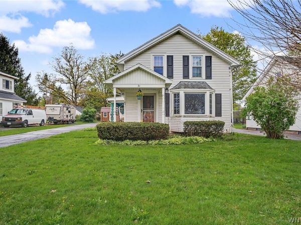 31 Pearl Street , Holland, NY 14080