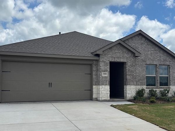 200 Bandit Trail, Terrell, TX 75160
