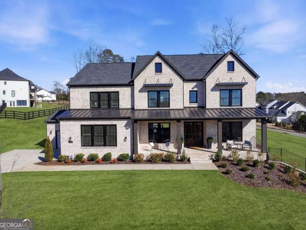 17105 River Overlook Drive, Roswell, GA 30075