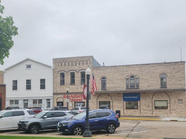 141 3rd Avenue, Baraboo, WI 53913