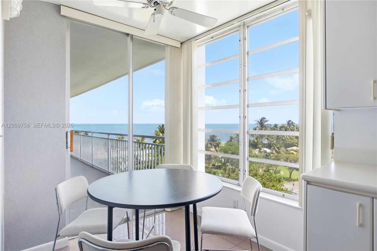 605 Ocean Dr , Unit 7L, Key Biscayne, FL 33149 Photo