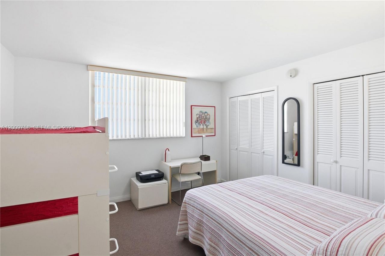 605 Ocean Dr , Unit 7L, Key Biscayne, FL 33149 Photo