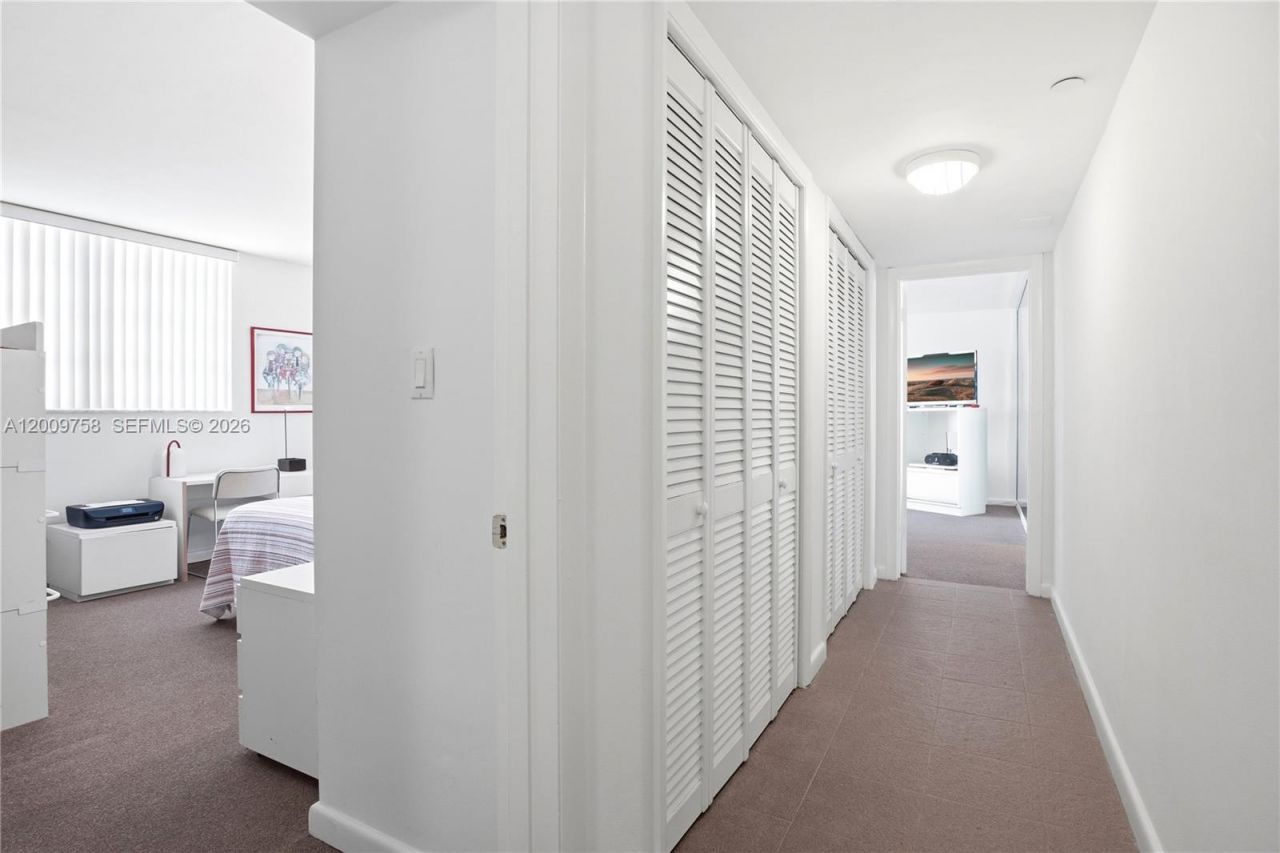 605 Ocean Dr , Unit 7L, Key Biscayne, FL 33149 Photo