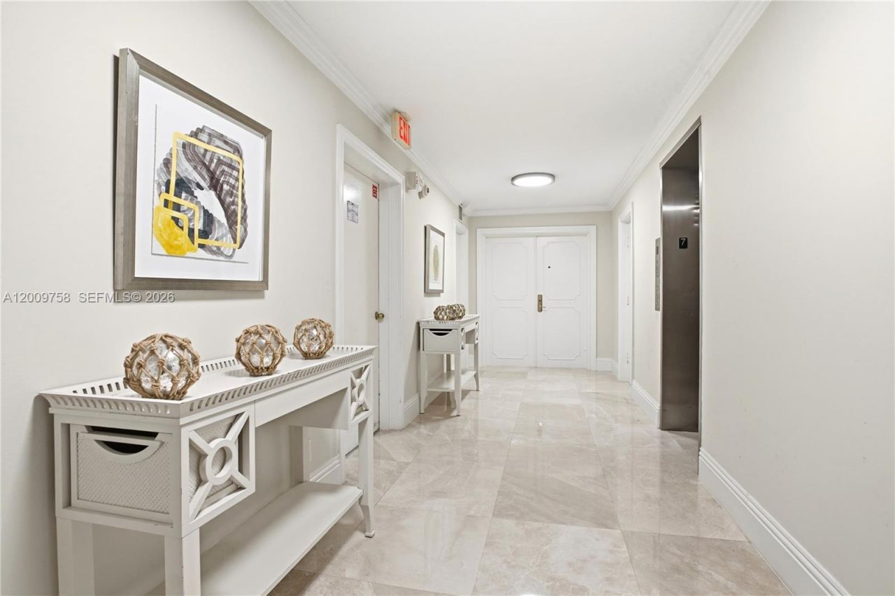 605 Ocean Dr , Unit 7L, Key Biscayne, FL 33149 Photo