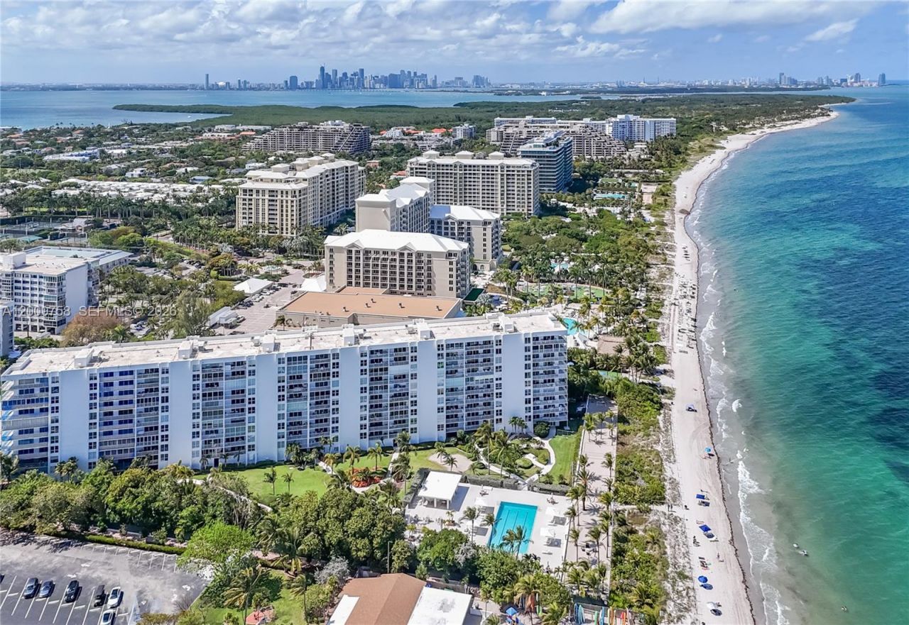 605 Ocean Dr , Unit 7L, Key Biscayne, FL 33149 Photo