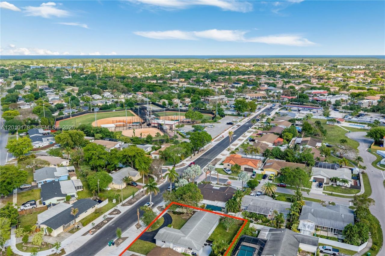 20010 Franjo Rd , Cutler Bay, FL 33189 Photo