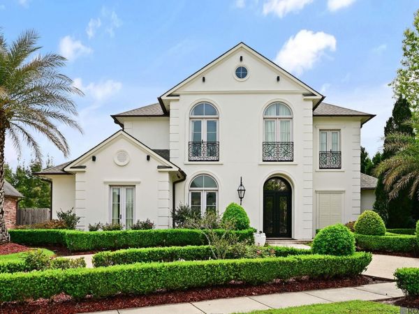 18642 Santa Maria Dr, Baton Rouge, LA 70809