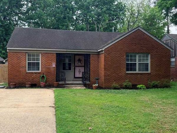 320 S Center Street, West Memphis, AR 72301