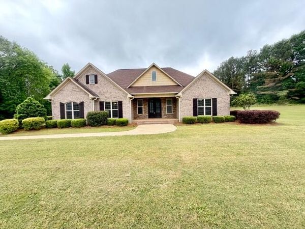 143 Crossridge, Mooreville, MS 38857