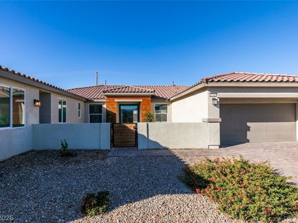 8741 Grand Pass Court, Las Vegas, NV 89113
