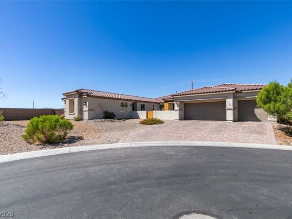 8741 Grand Pass Court, Las Vegas, NV 89113