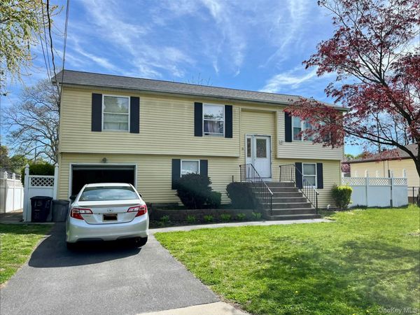 15 S 27th Street, Wyandanch, NY 11798