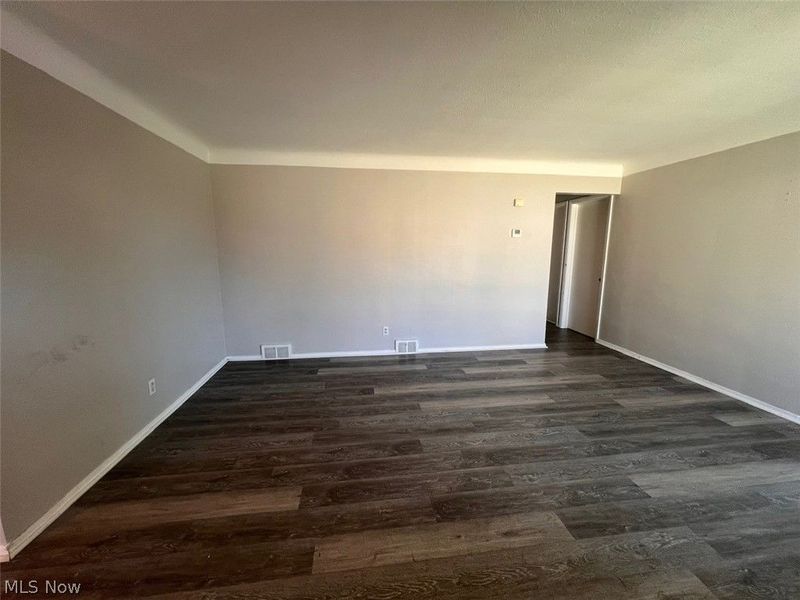 14 Ennis Avenue, Bedford, OH 44146 Photo 2