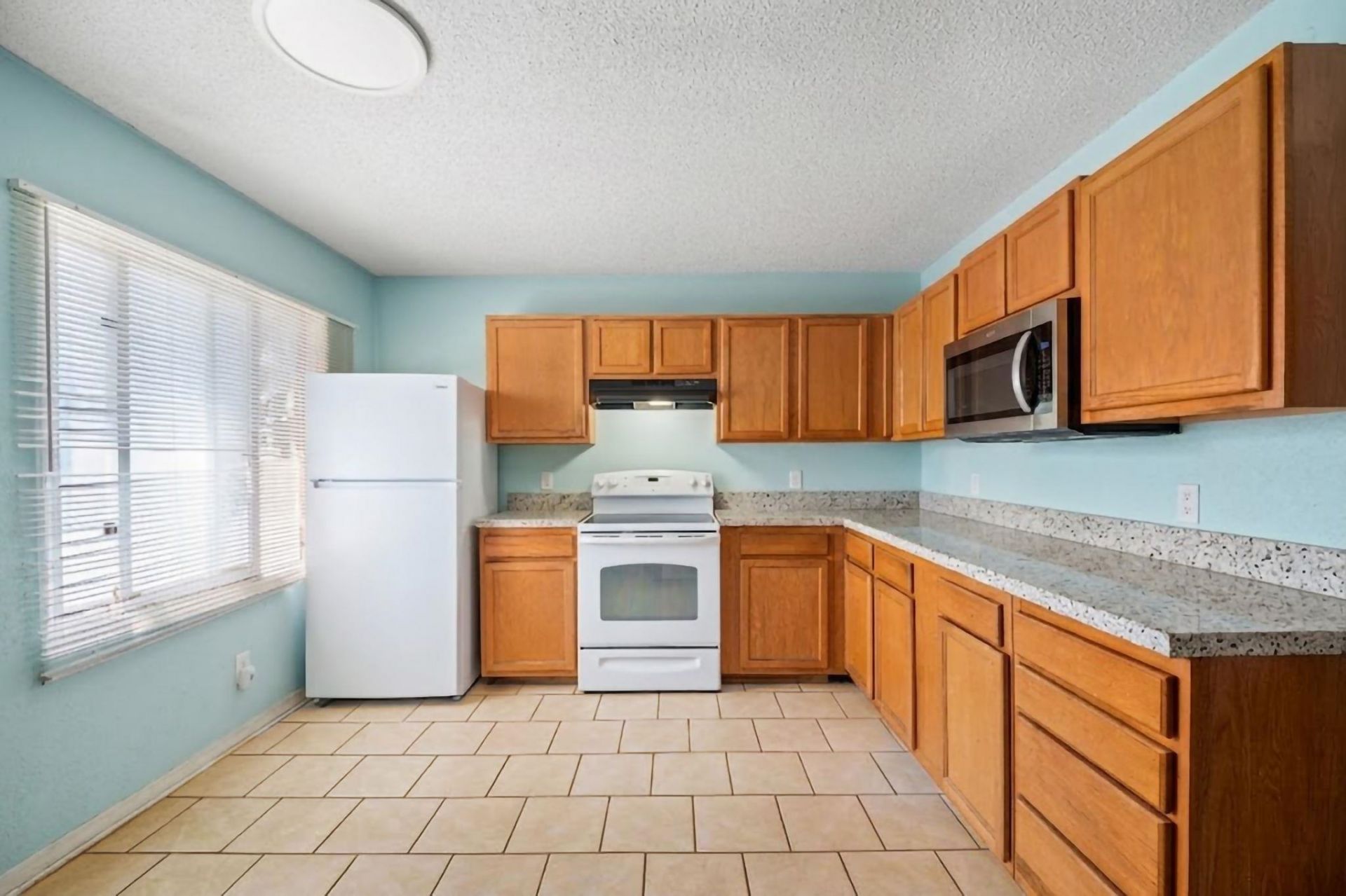 879 Pinner Pl. Photo 20