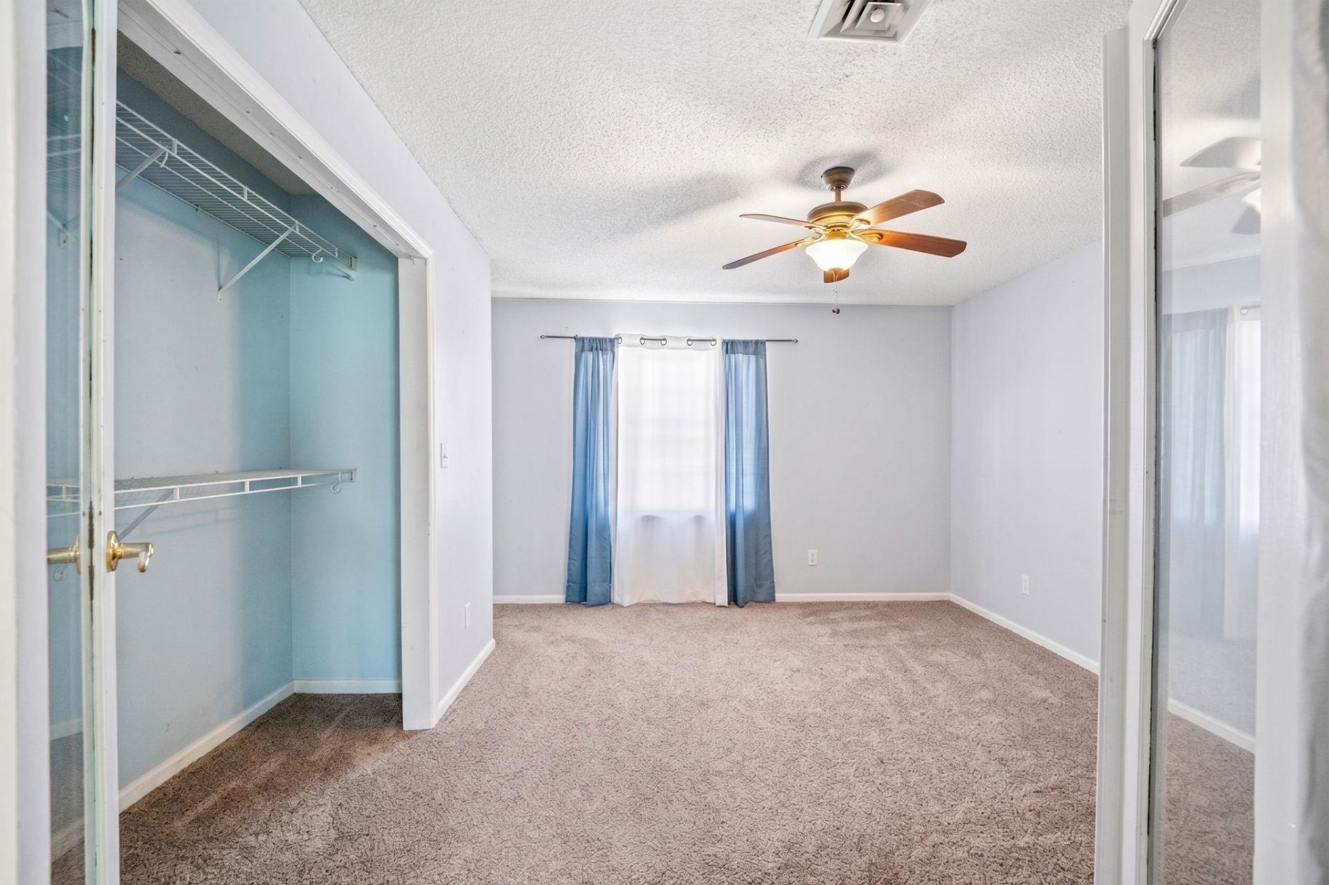 879 Pinner Pl. Photo 23