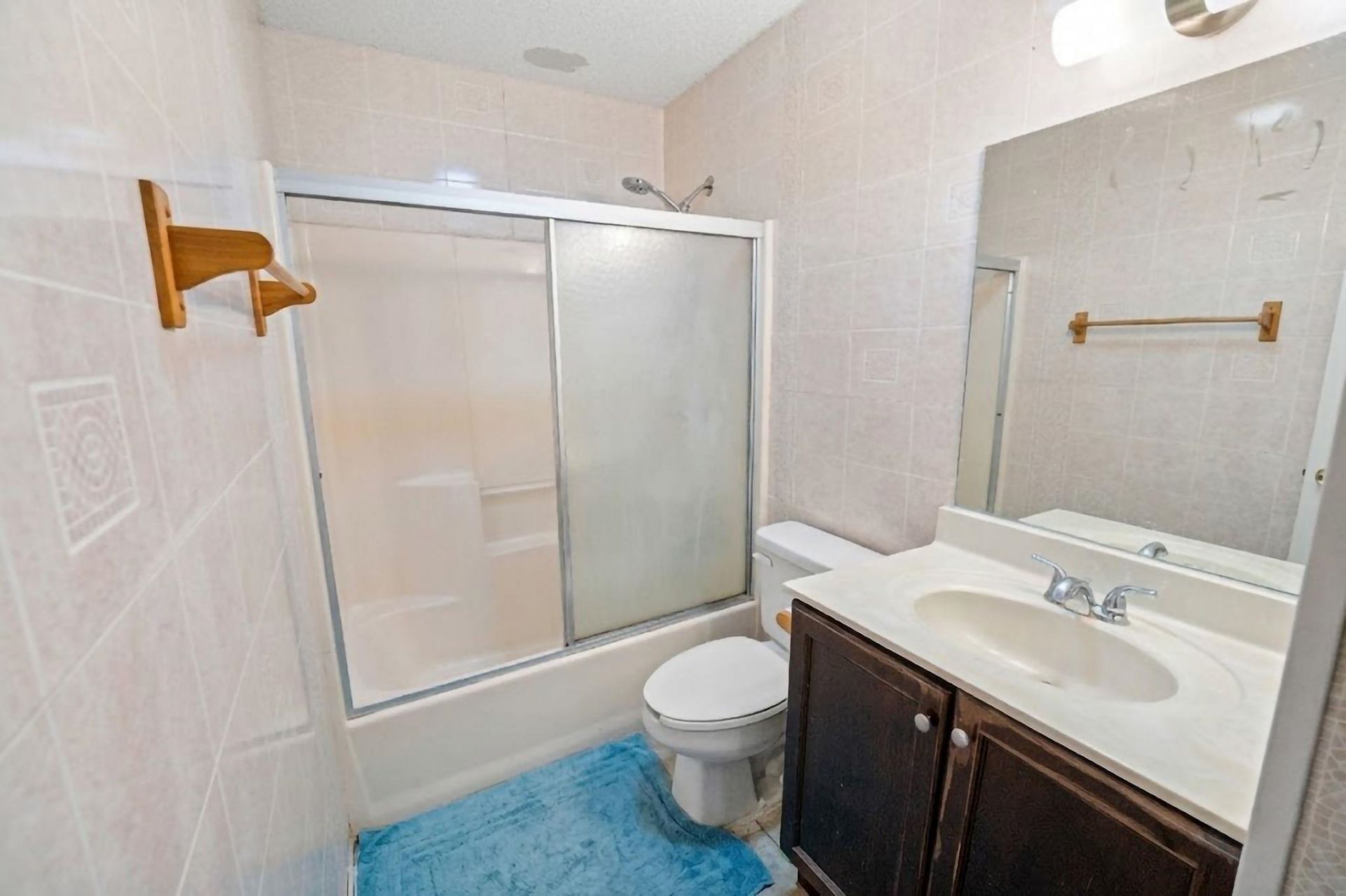 879 Pinner Pl. Photo 25