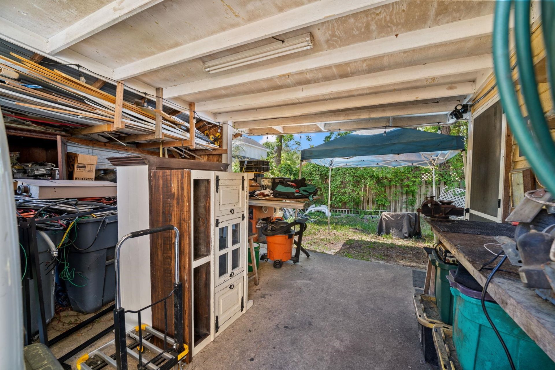 879 Pinner Pl. Photo 26