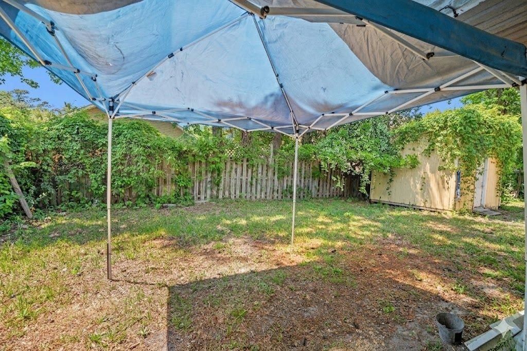 879 Pinner Pl. Photo 27