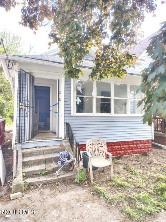 218 Dexter Street , Toledo, OH 43608 Main Photo