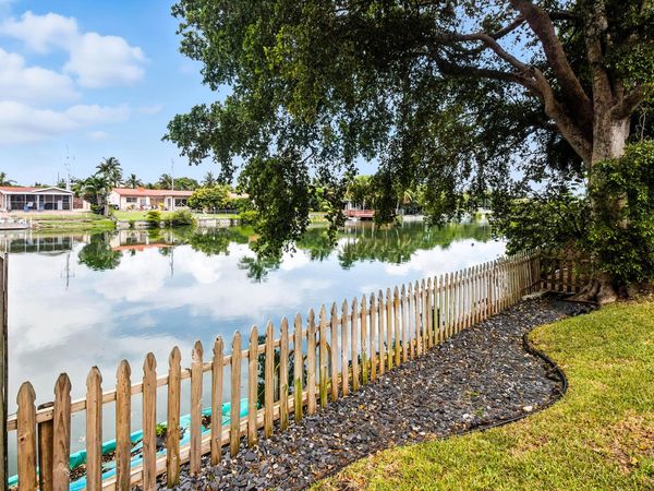 1625 NE 20th Avenue, Fort Lauderdale, FL 33305