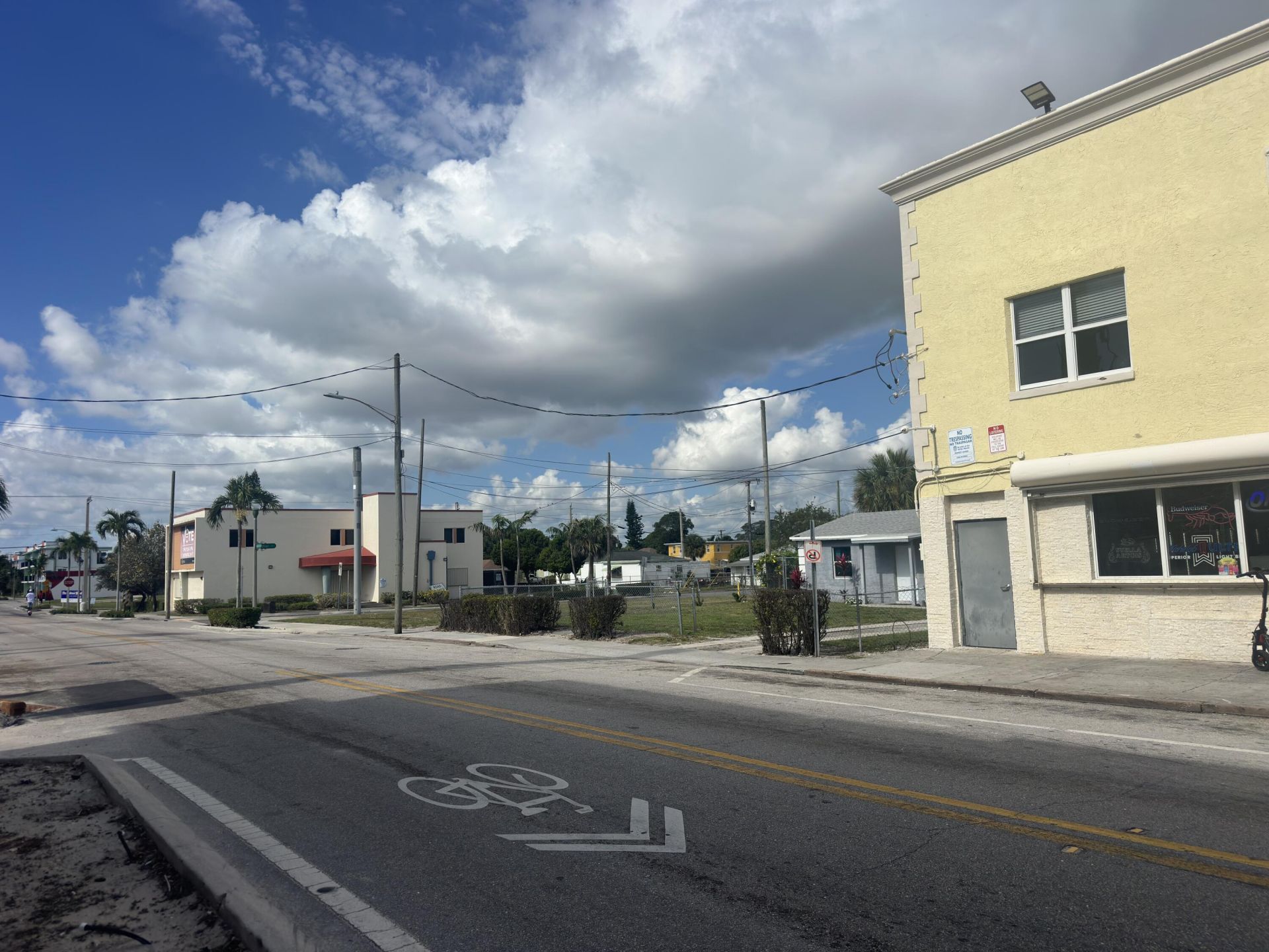 2121 N Tamarind Avenue, West Palm Beach, FL 33407 Photo
