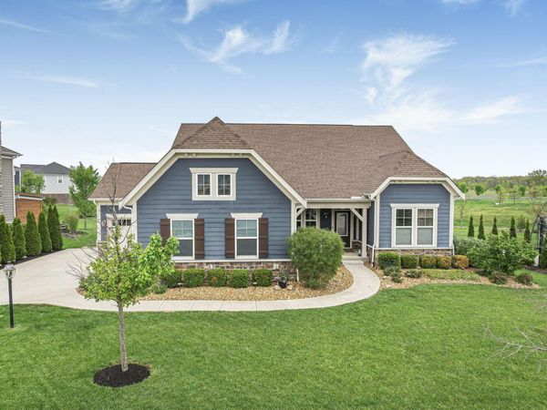2089 Gingerfield Way, Sunbury, OH 43074