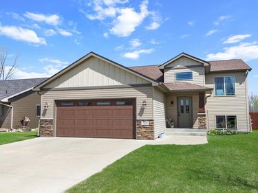 508 22nd Avenue N, Sartell, MN 56377