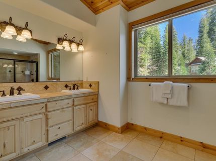 930 Sierra Vista Avenue, Homewood, CA 96141 Photo
