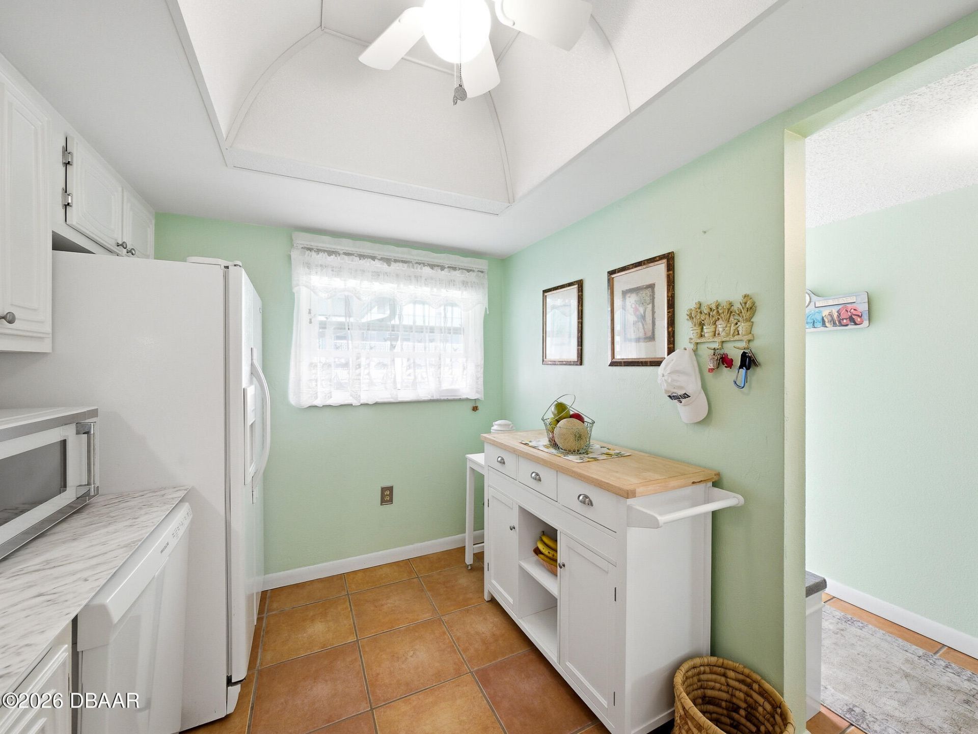 325 N Causeway, Unit D304, New Smyrna Beach, FL 32169 Photo