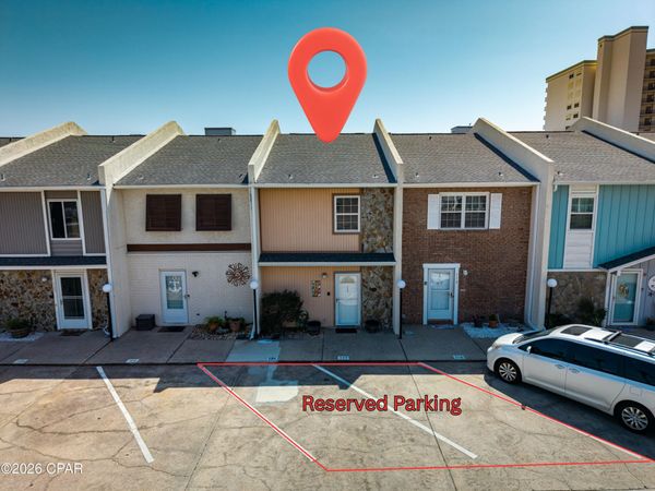 6215 Thomas Drive, Unit 121, Panama City, FL 32408