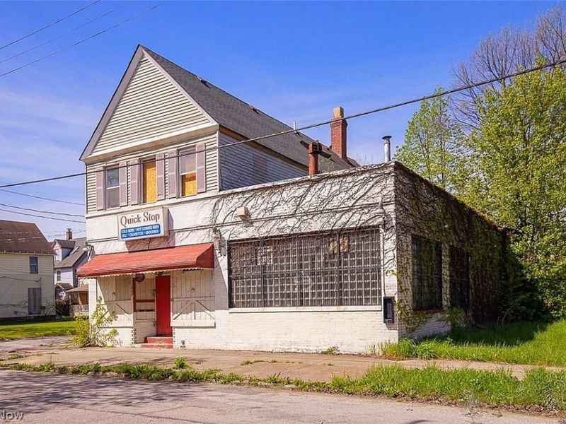 1054 E 71st Street, Cleveland, OH 44103 Photo 3