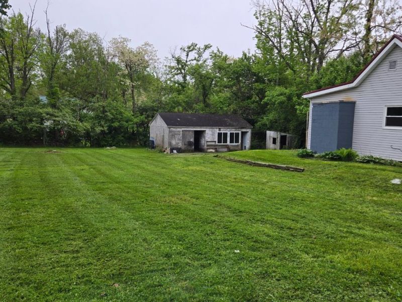 131 Carr Street, Blanchester, OH 45107 Photo 2