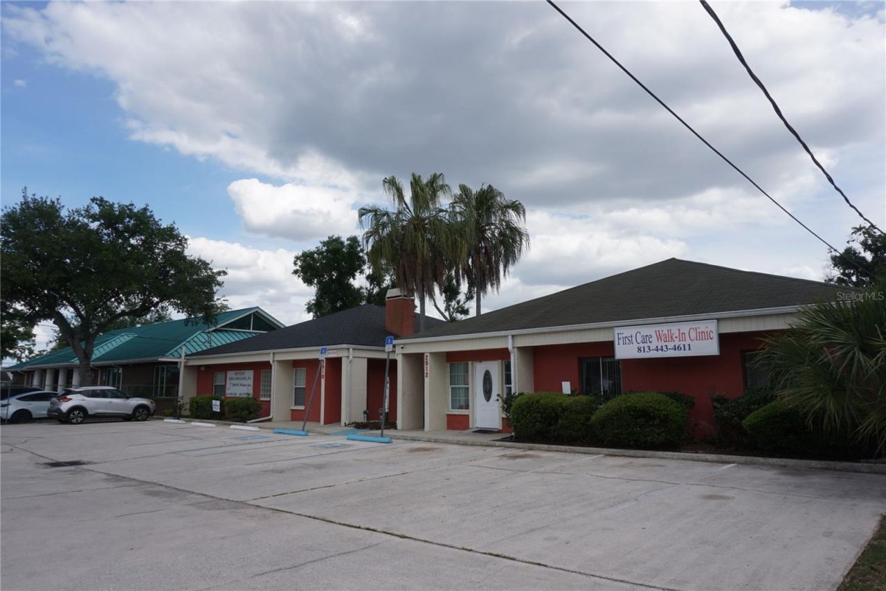 2910 W Waters Avenue , Tampa, FL 33614 Photo