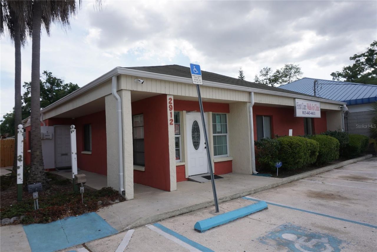 2910 W Waters Avenue , Tampa, FL 33614 Photo