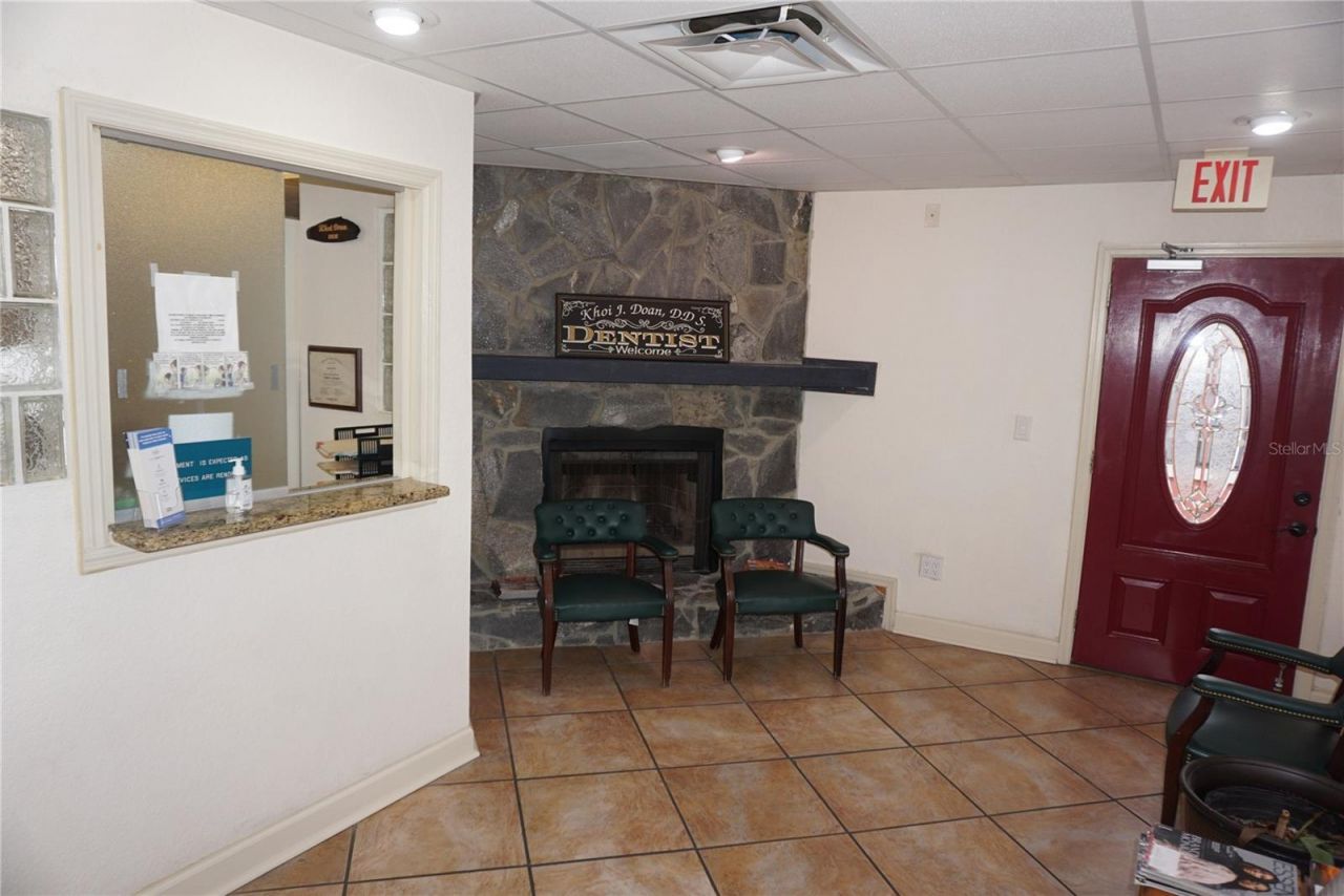 2910 W Waters Avenue , Tampa, FL 33614 Photo