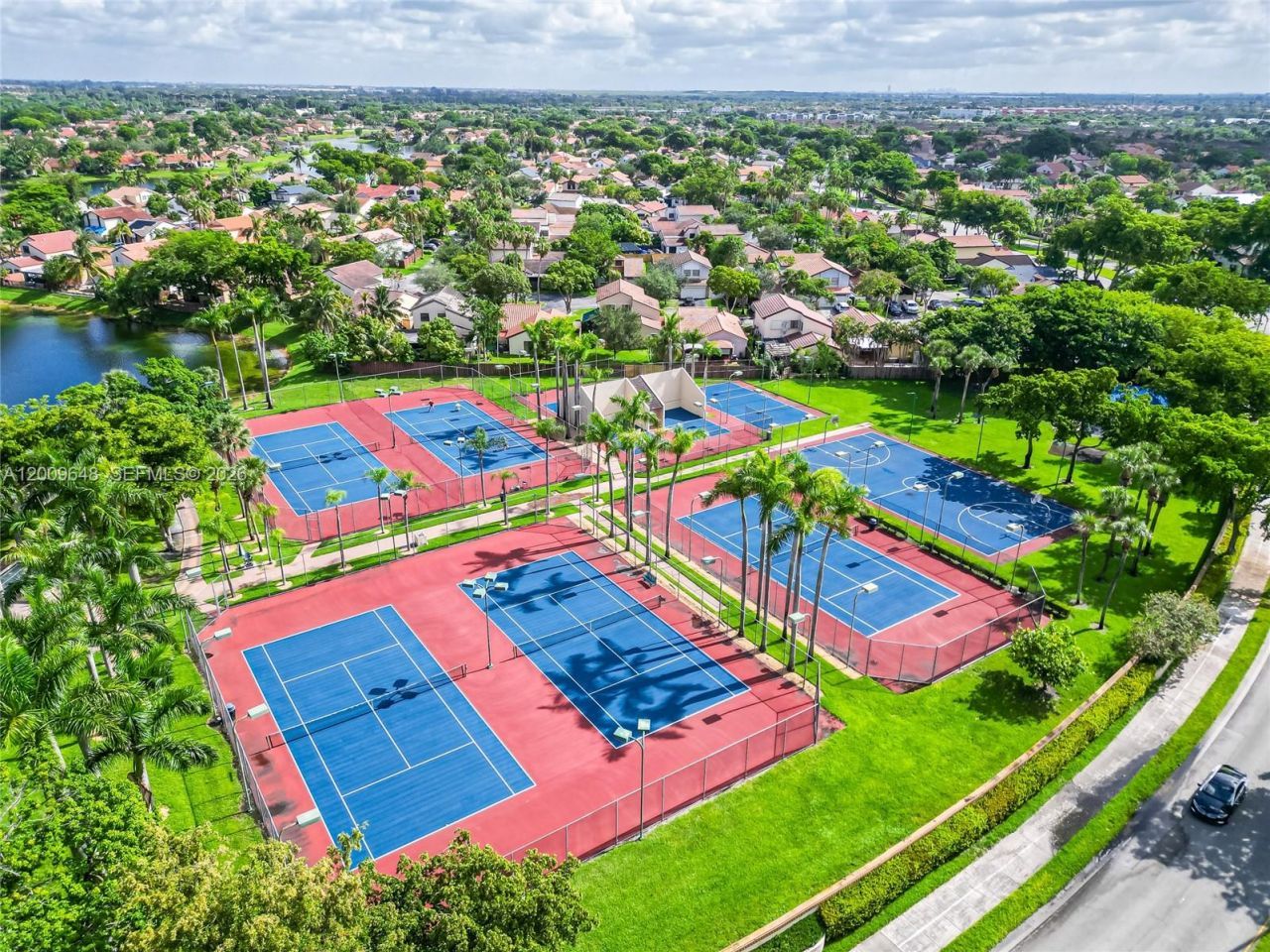 18206 Mediterranean Blvd , Unit 5-21, Hialeah, FL 33015 Photo