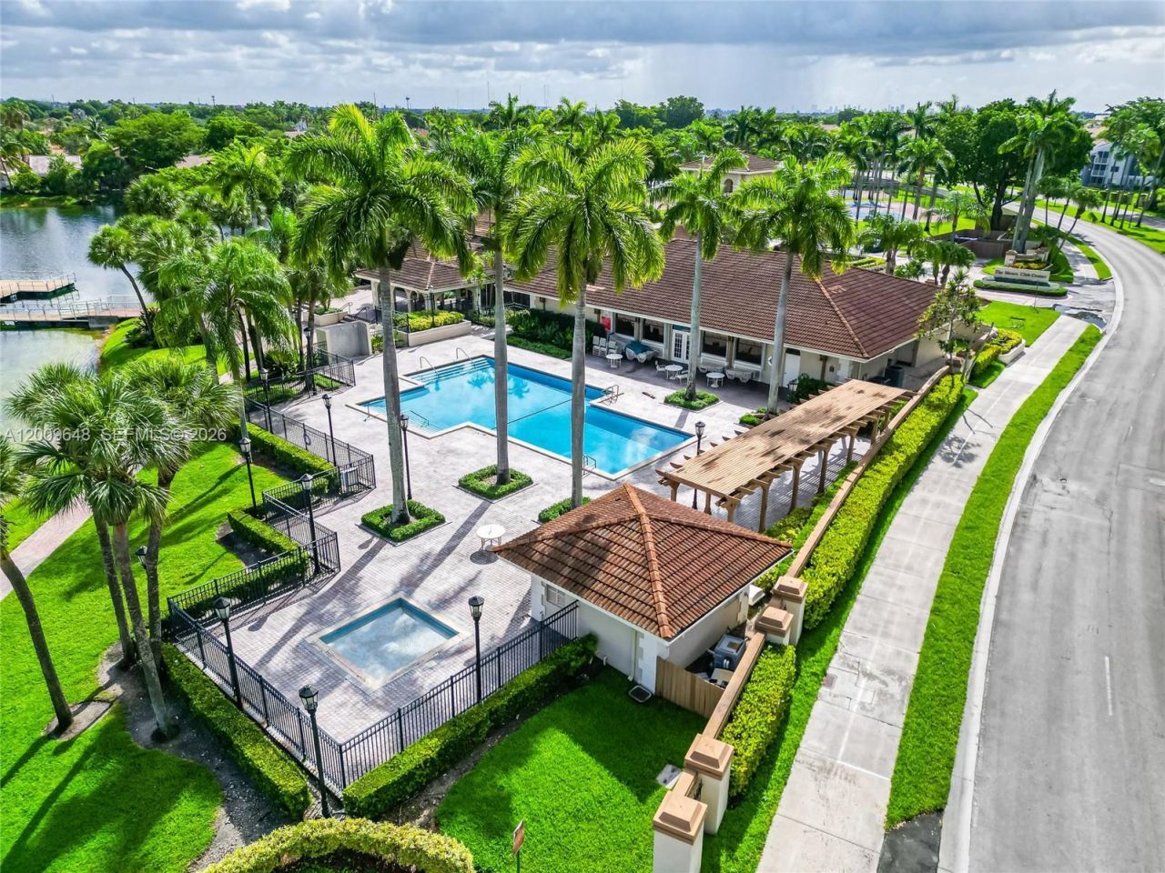 18206 Mediterranean Blvd , Unit 5-21, Hialeah, FL 33015 Photo